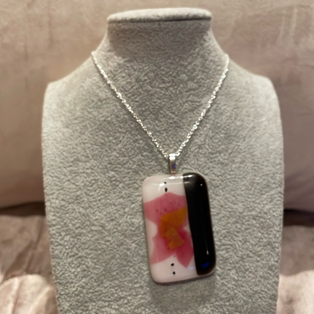 Abstract Floral Art Glass Pendant Necklace 18” Modernist